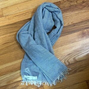 Old Navy scarf